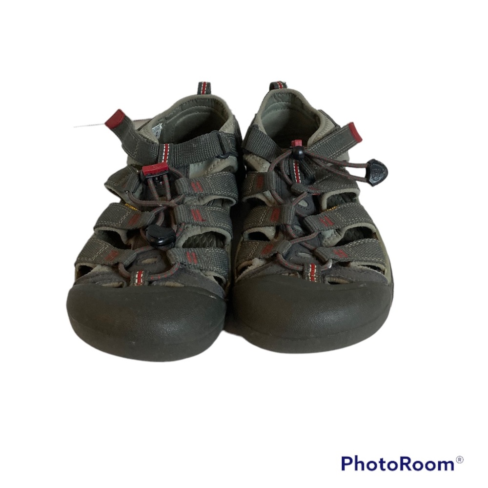 Keen gray/red outdoor washable trail sandals. 5